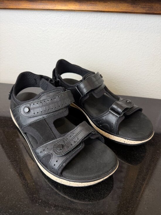 SAS Maverick Sport men’s Black Leather Sandals size 10N main image 4